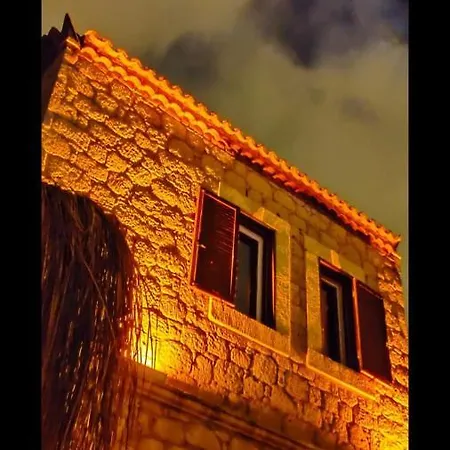 Bilge Alaçatı Butik Otel *